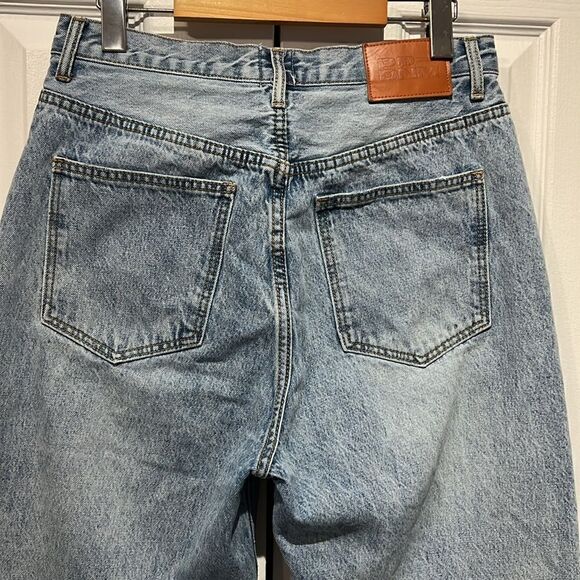 Princess Polly High Rise Asymmetrical Button Fly Light Wash Loose Fit Jeans Sz 8 - Picture 7 of 11